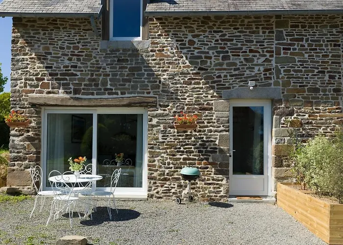 Le Manoir De La Besliere - Gite Et Chambres D\'Hotes